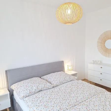 Boho - Garaz Lub Prywatny Parking, Blisko Szpitale, F-ra Vat